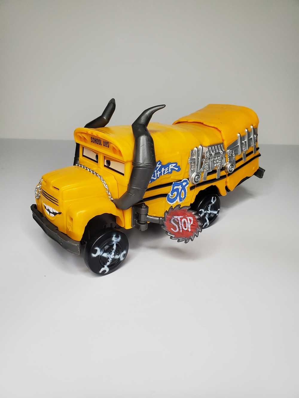 Disney Pixar Cars 3 Crunch & Crash Miss Fritter Vehicle 8" Mattel